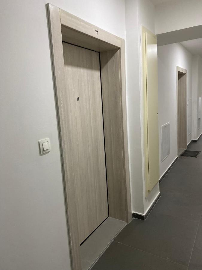 Sunshine Apartment Skopie Exterior foto